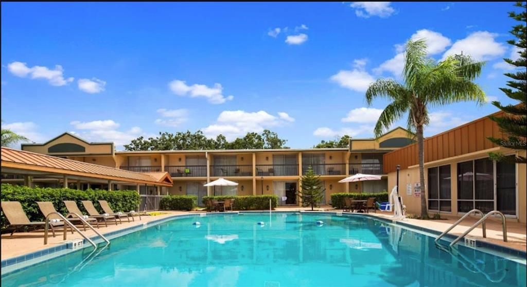 Exterior, Pool