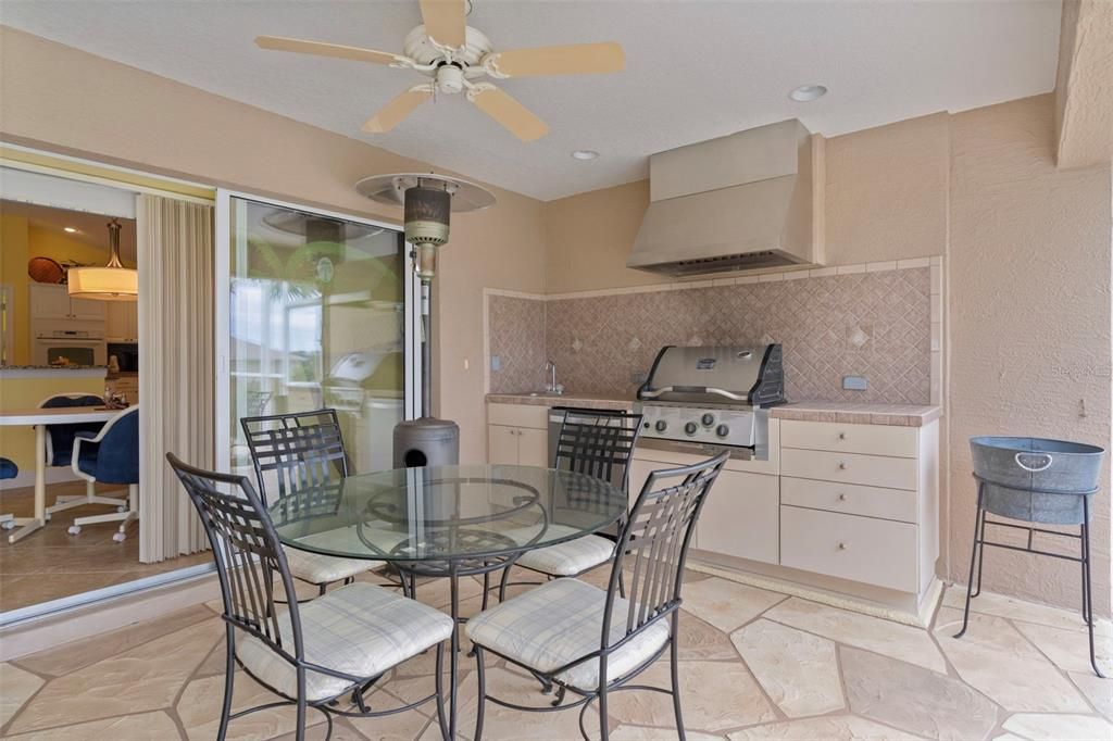 Dining room, Interior, Kitchen, Recessed Lighting