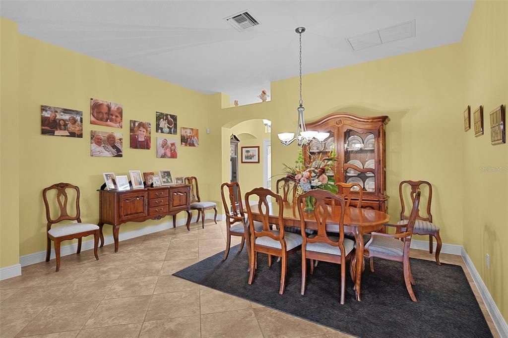 Chandelier, Dining room, Interior, Pendant Lights