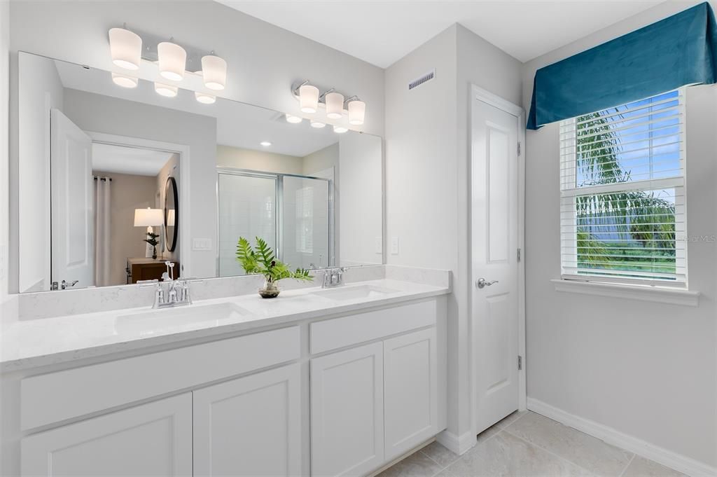 Bathroom, Dual Sink Vanities, Interior