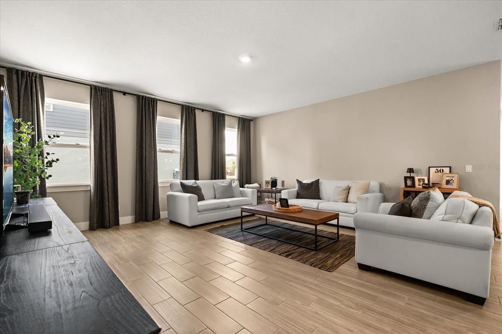 Interior, Living room, Recessed Lighting, Wood Texture Flooring