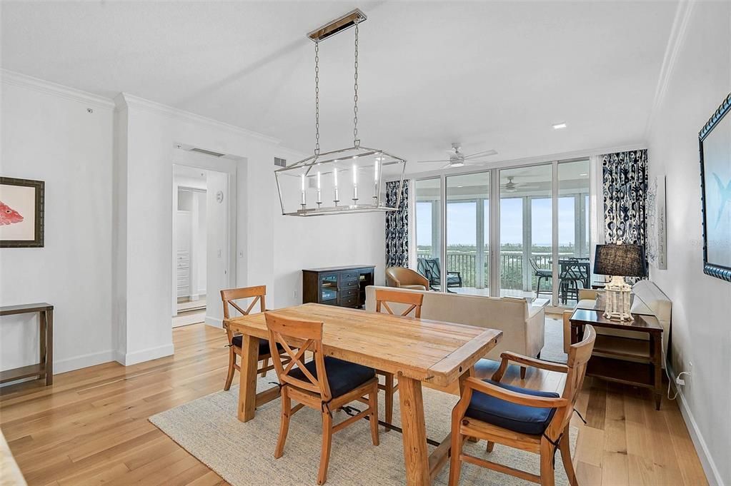 Dining room, Interior, Living room, Pendant Lights, Recessed Lighting, Wood Texture Flooring