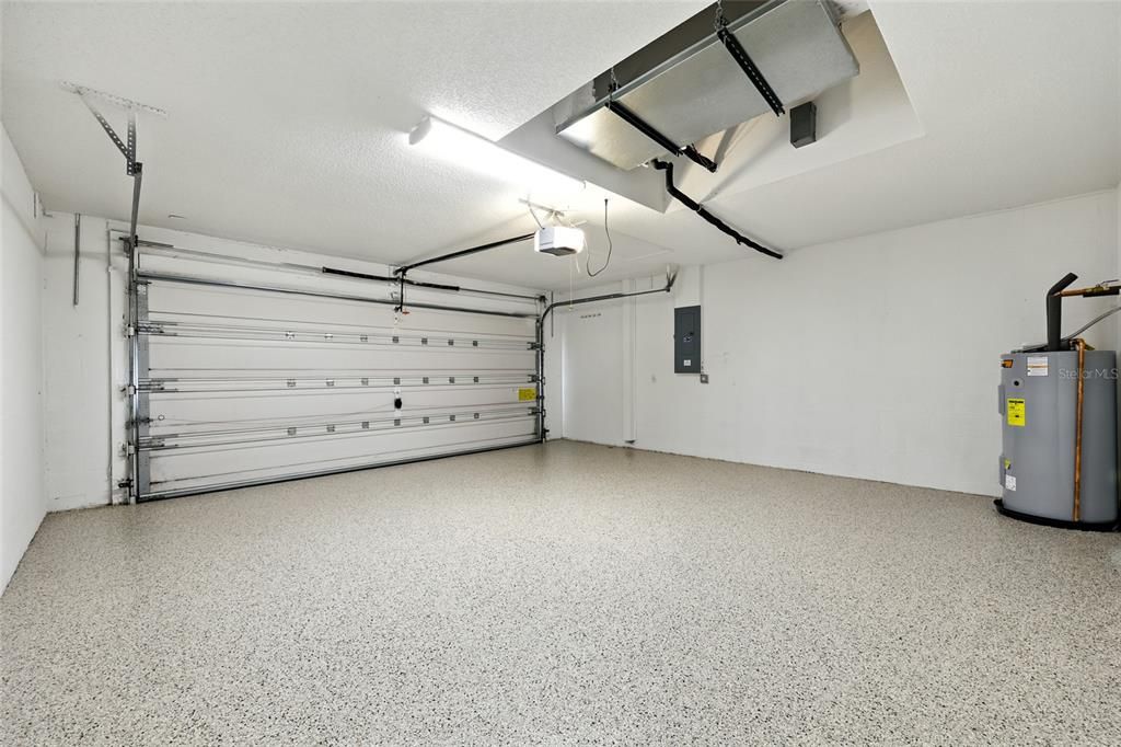 Garage, Interior