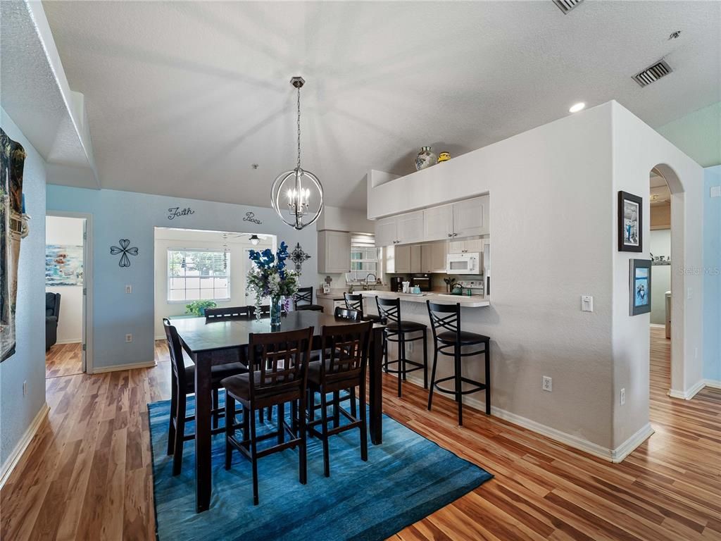 Dining room, Interior, Kitchen, Pendant Lights, Recessed Lighting, Wood Texture Flooring