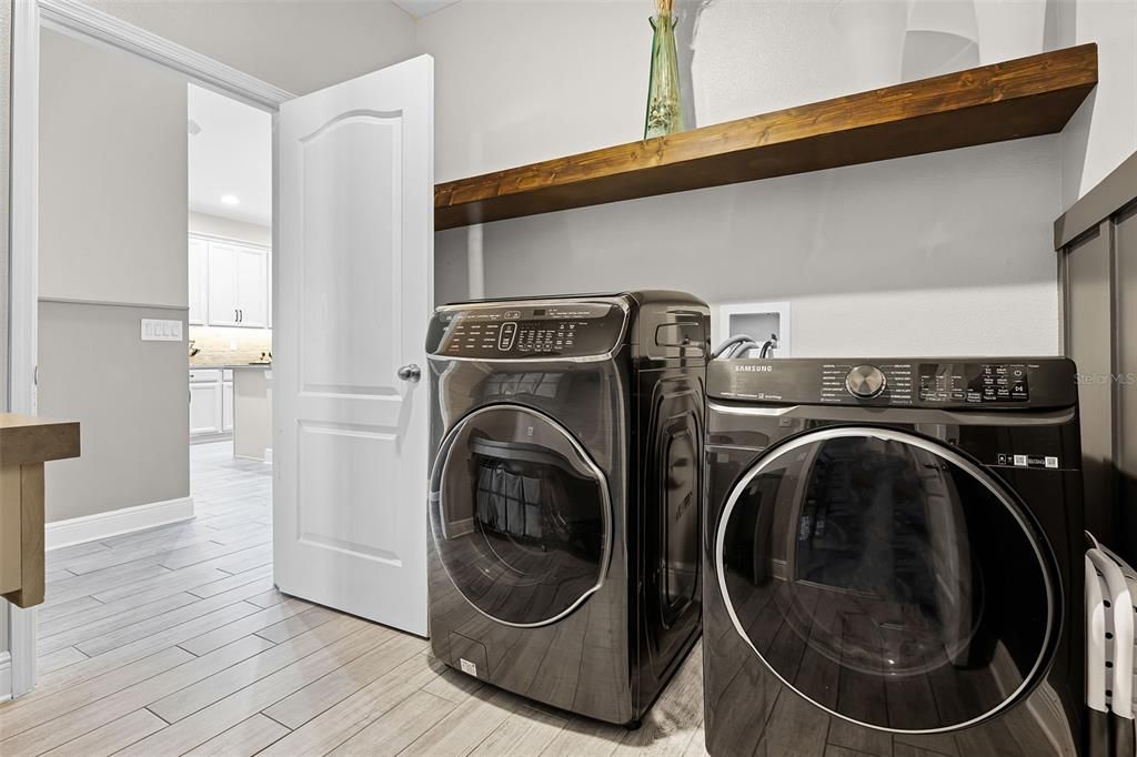 Interior, Recessed Lighting, Utility Closets, Washer, Wood Texture Flooring