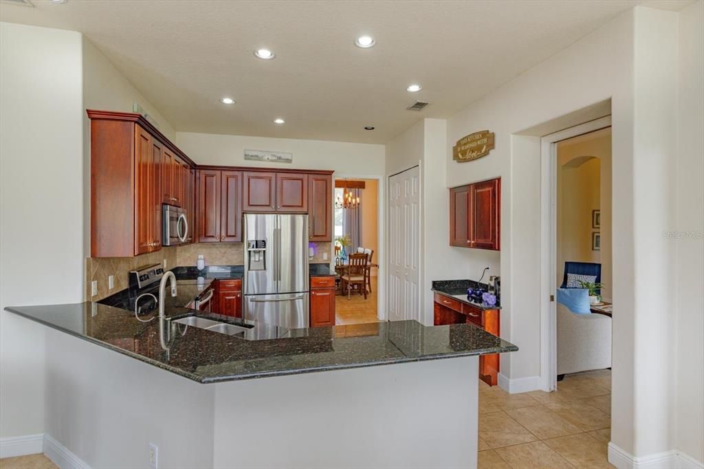 Dining room, Interior, Kitchen, Recessed Lighting, Stainless Steel Appliances