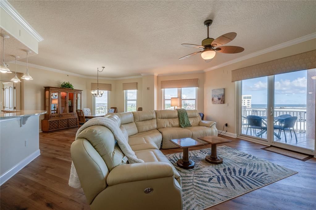 Interior, Living room, Pendant Lights, Water, Wood Texture Flooring