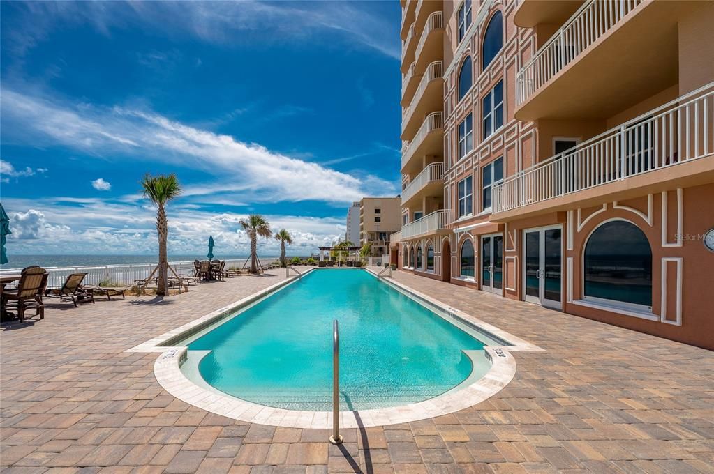Exterior, Pool, Water