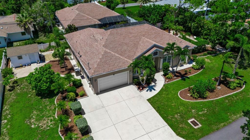 Exterior, Drone
