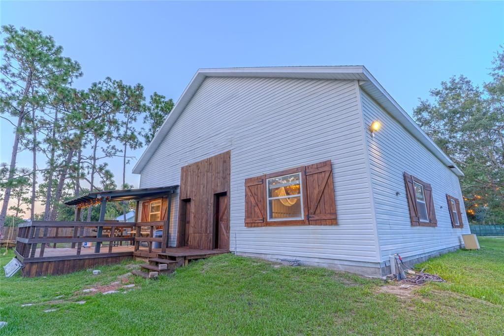 Backyard, Exterior