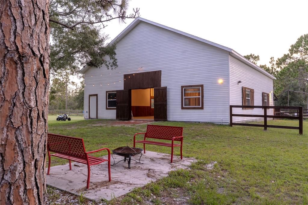 Backyard, Exterior