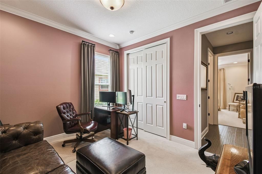 Home Office, Interior, Recessed Lighting, Wood Texture Flooring