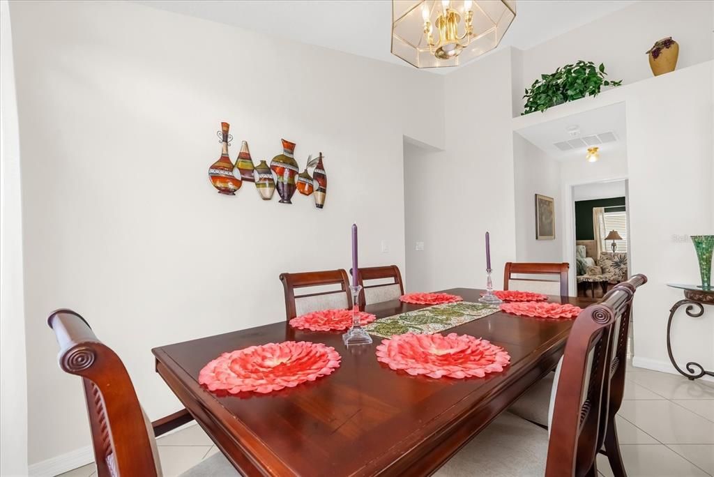 Dining room, Interior