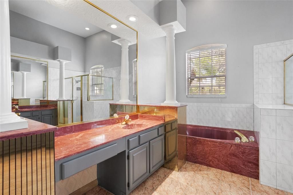 Bathroom, Interior, Recessed Lighting