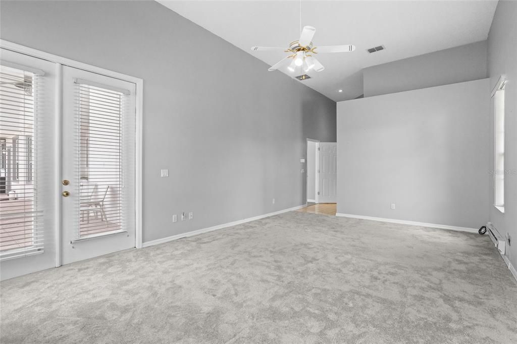 Empty room, Interior, Recessed Lighting