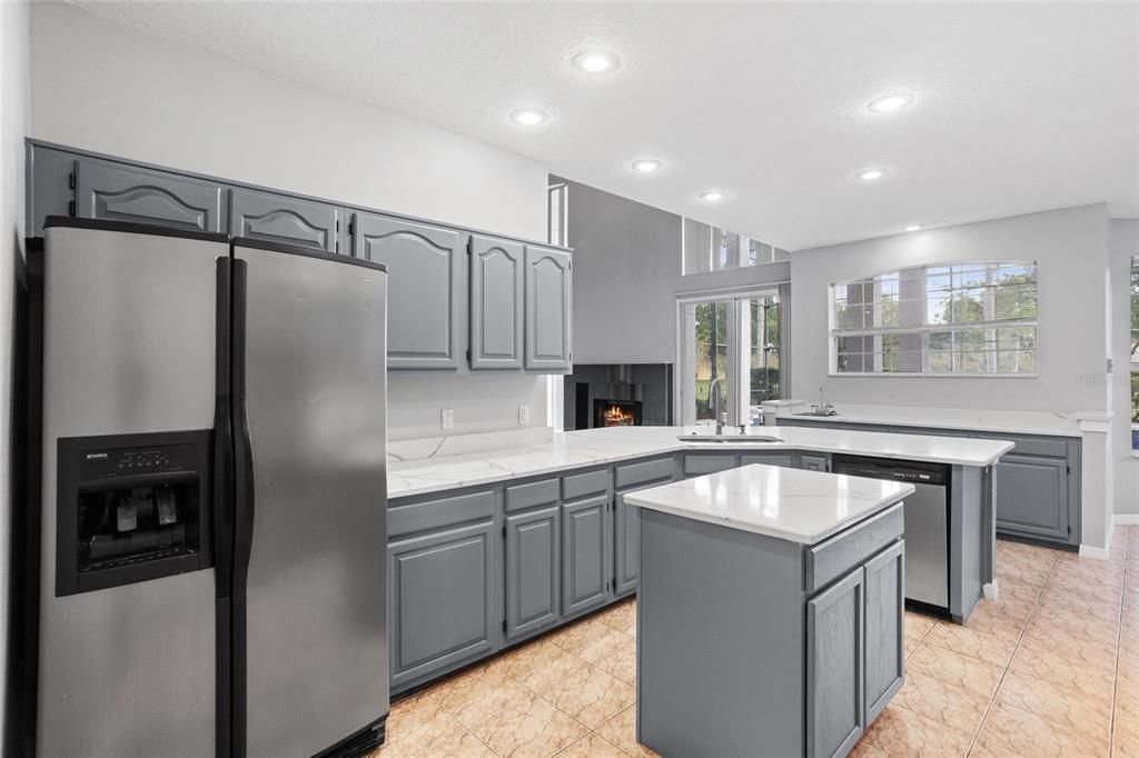 Fireplace, Interior, Kitchen, Recessed Lighting
