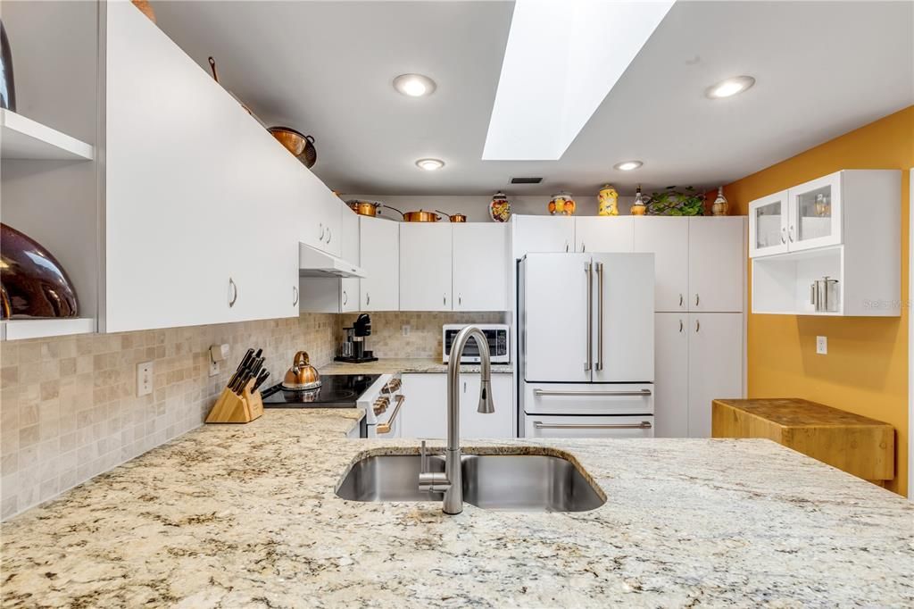 Interior, Kitchen, Recessed Lighting