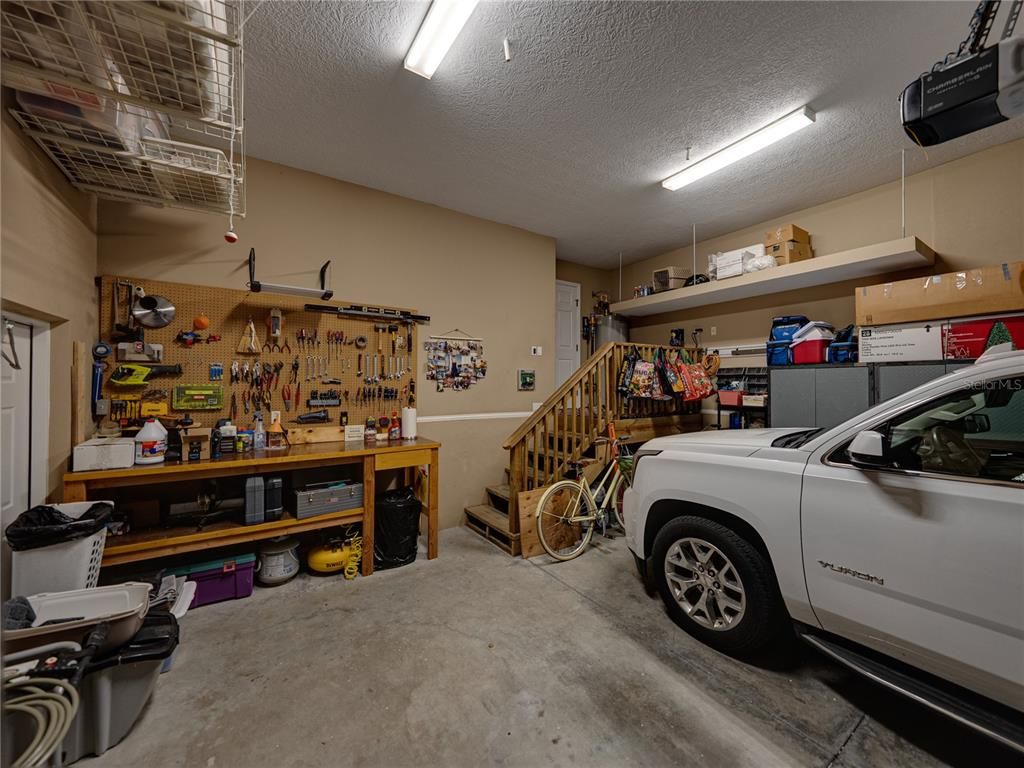 Garage, Interior