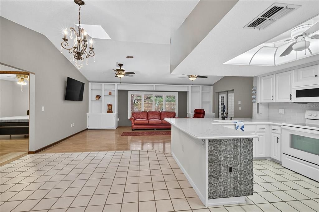 Chandelier, Interior, Kitchen, Wood Texture Flooring
