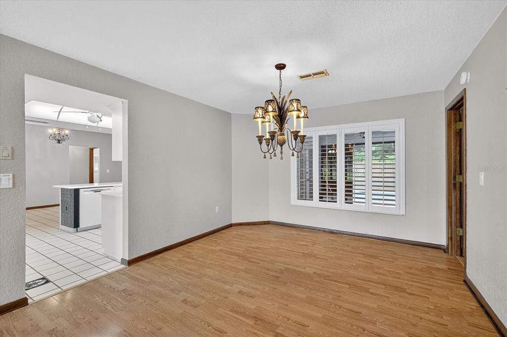 Chandelier, Empty room, Interior, Wood Texture Flooring
