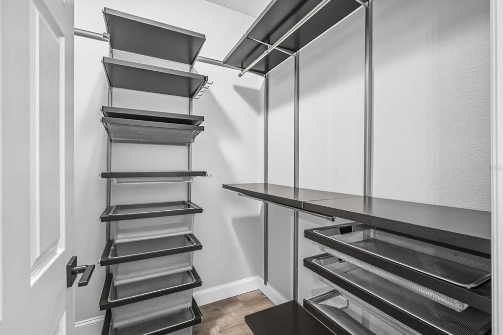 Interior, Walk-in Closets, Wood Texture Flooring