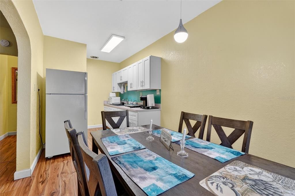 Dining room, Interior, Kitchen, Pendant Lights, Wood Texture Flooring