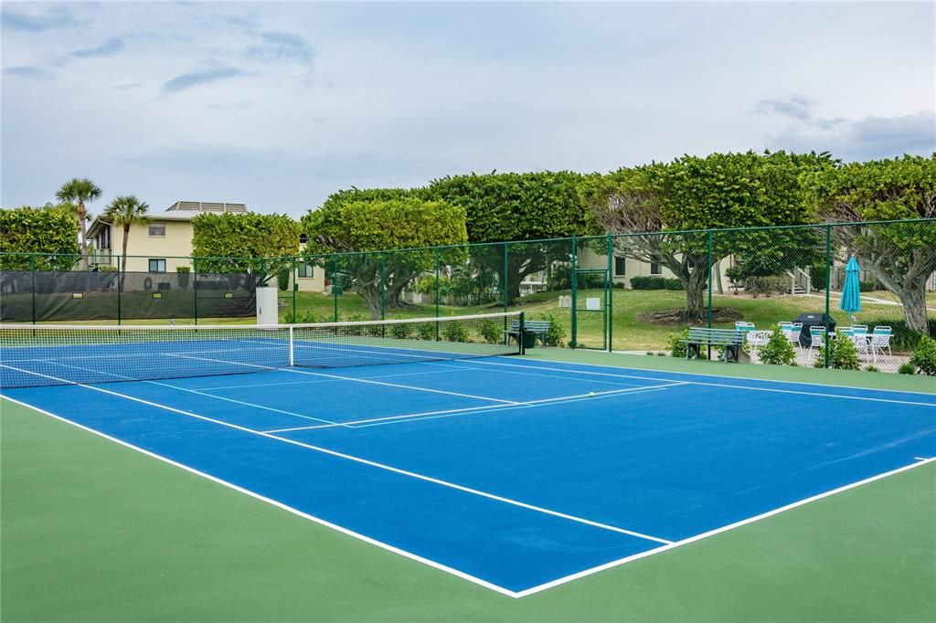 Exterior, Tennis Courts