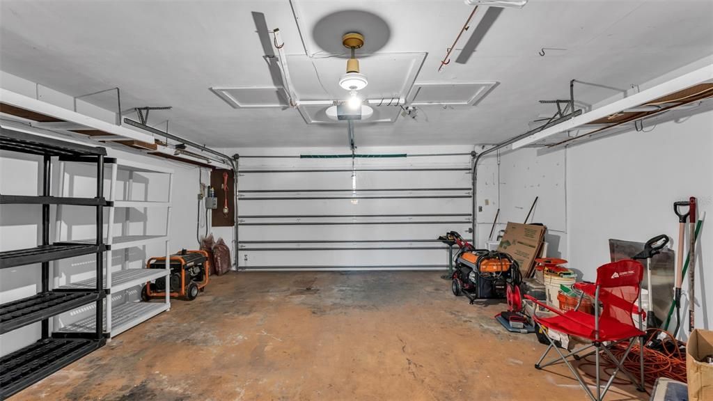Garage, Interior