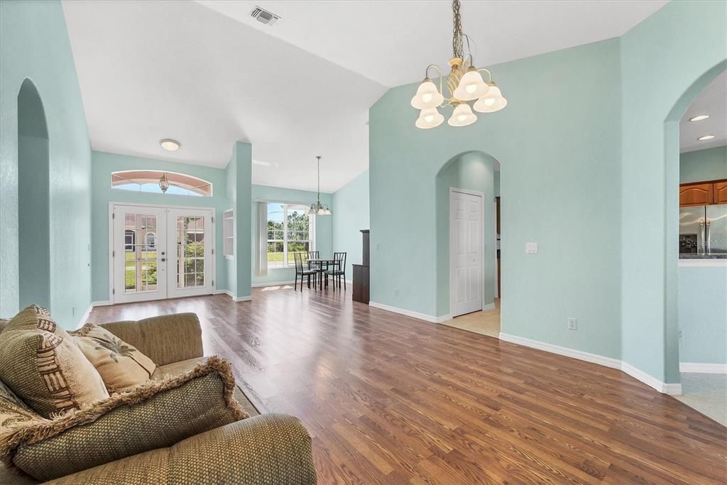 Chandelier, Dining room, Interior, Living room, Pendant Lights, Recessed Lighting, Wood Texture Flooring