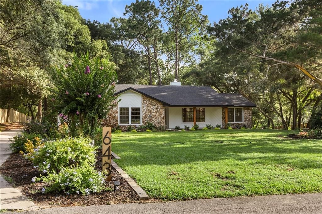 Backyard, Exterior, Facade, Ranch