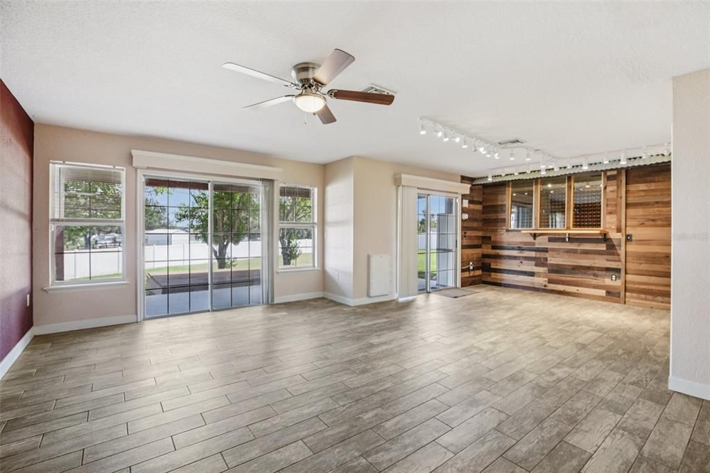 Empty room, Interior, Wood Texture Flooring, Wooden Walls