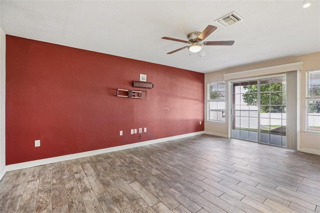 Empty room, Interior, Recessed Lighting, Wood Texture Flooring