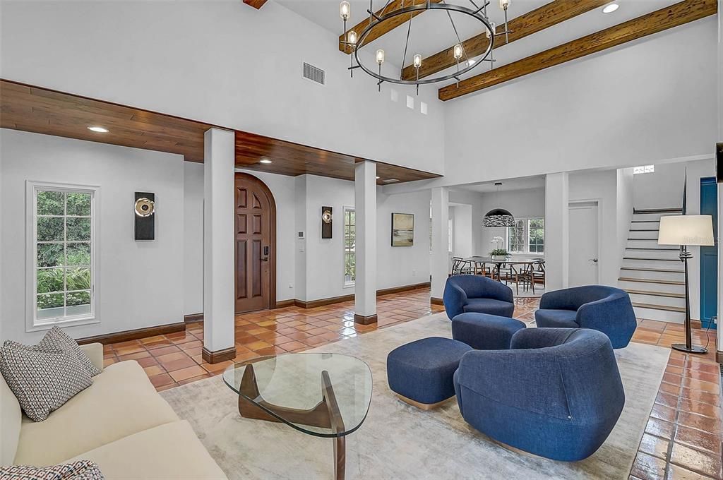 Dining room, Interior, Living room, Pendant Lights, Recessed Lighting