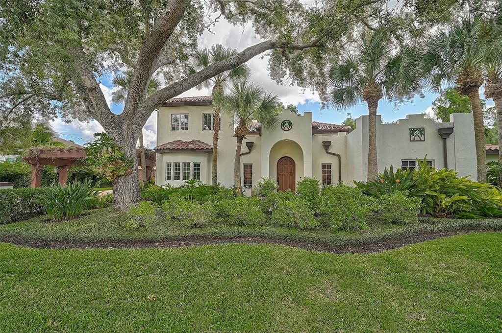 Backyard, Exterior, Facade, Spanish Mediterranean