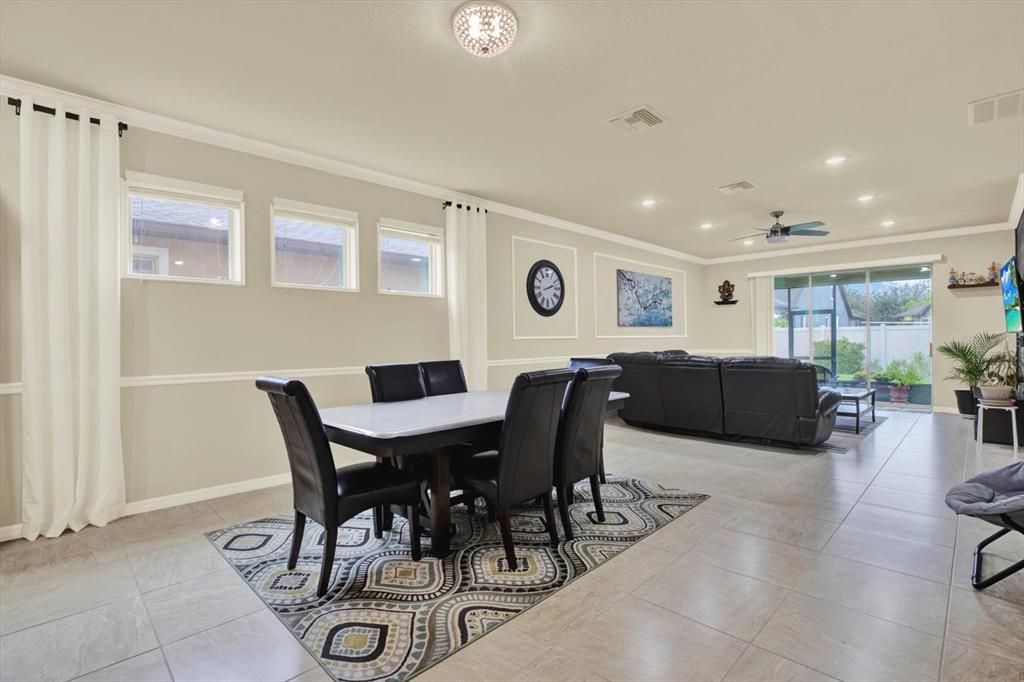 Dining room, Interior, Living room, Recessed Lighting