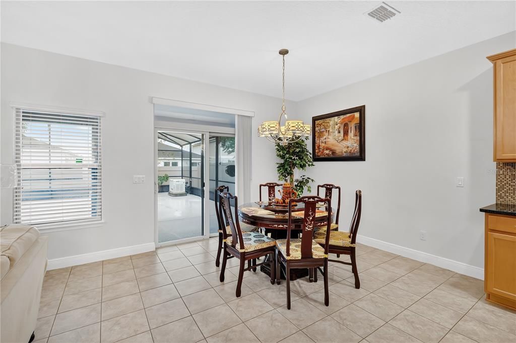 Chandelier, Dining room, Interior, Pendant Lights