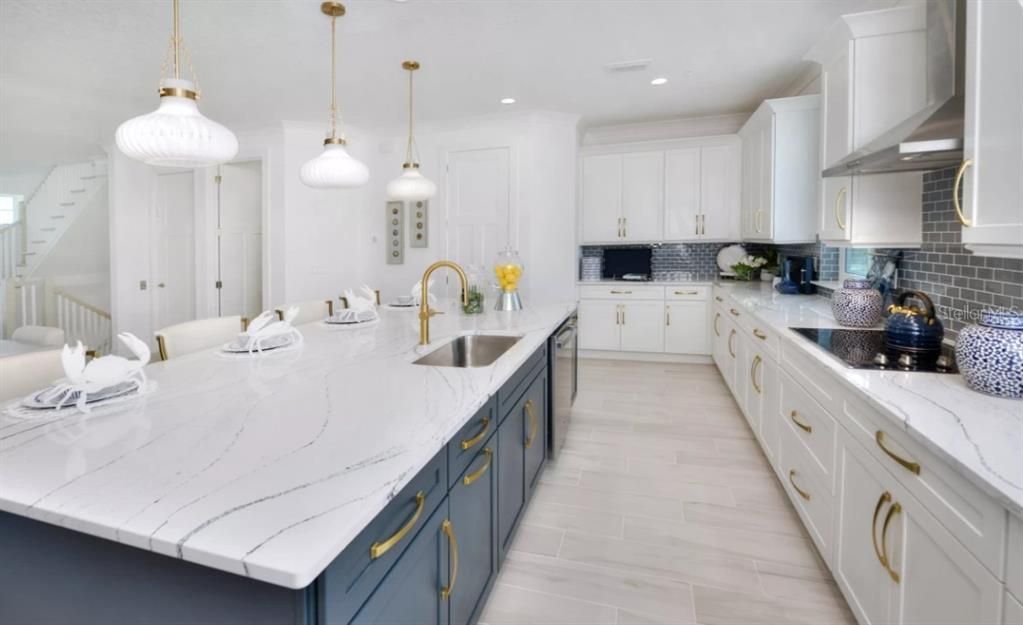 Interior, Kitchen, Pendant Lights, Recessed Lighting, Wood Texture Flooring