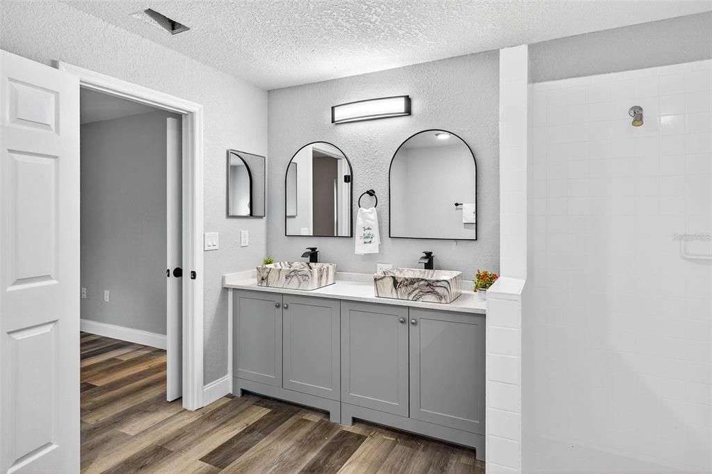 Bathroom, Dual Sink Vanities, Interior, Wood Texture Flooring