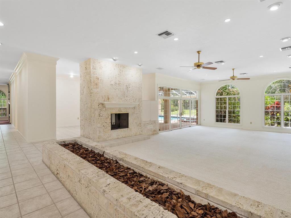 Fireplace, Interior, Recessed Lighting