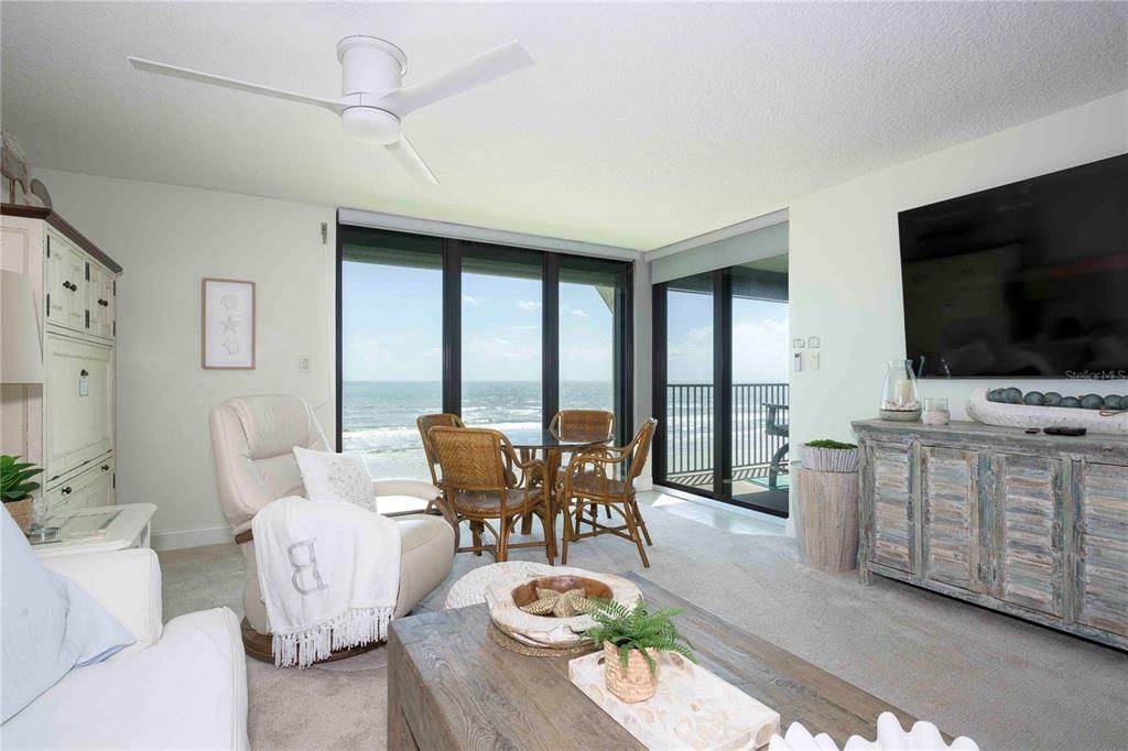 Dining room, Interior, Living room, Water