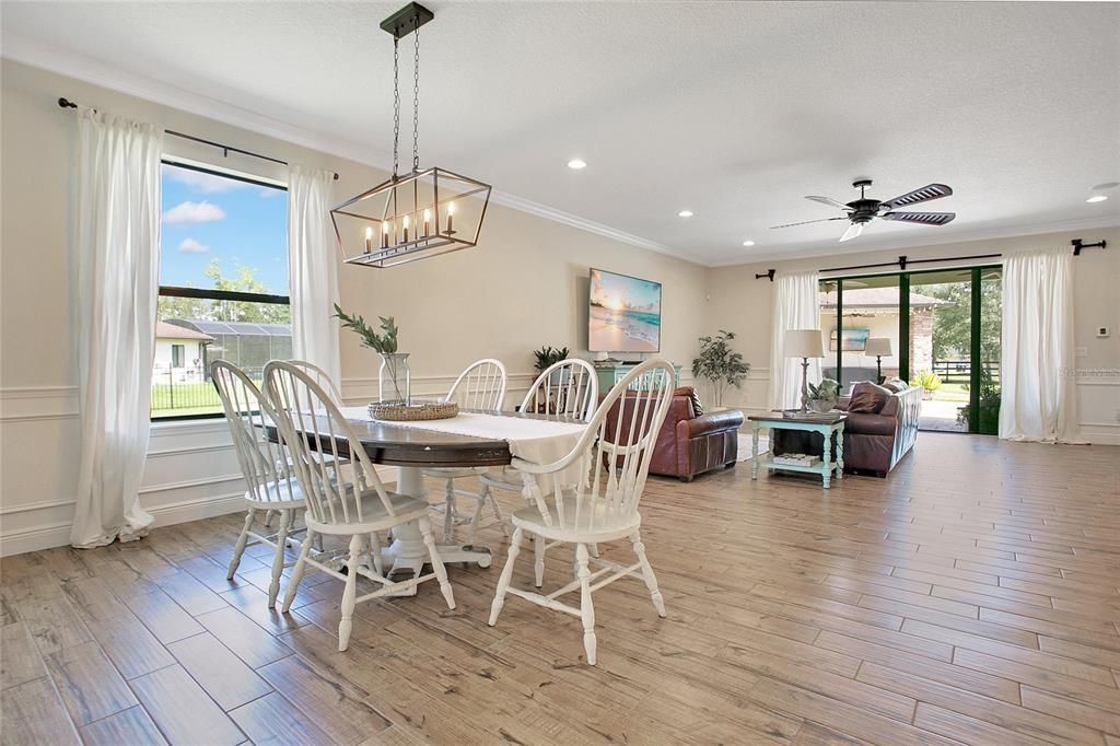 Dining room, Interior, Living room, Pendant Lights, Recessed Lighting, Wood Texture Flooring