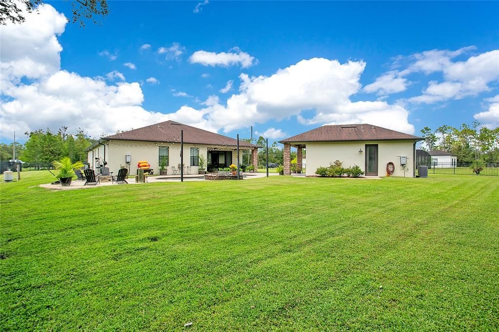 Backyard, Exterior