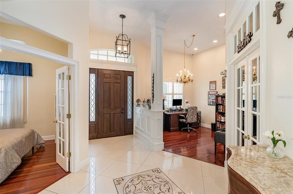 Chandelier, Dining room, Interior, Pendant Lights, Recessed Lighting, Wood Texture Flooring