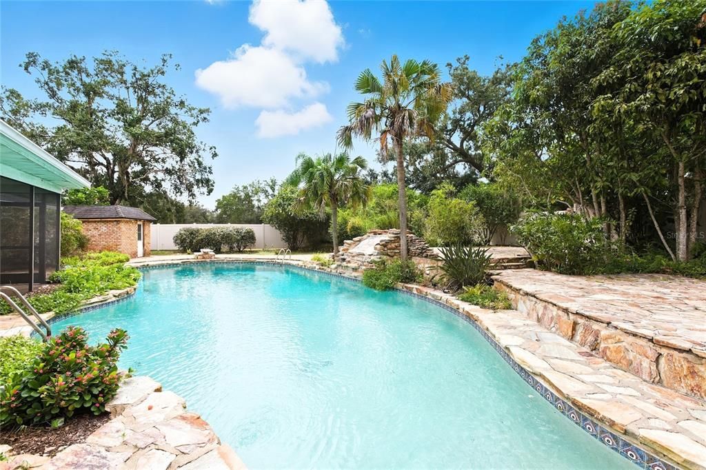 Exterior, Pool