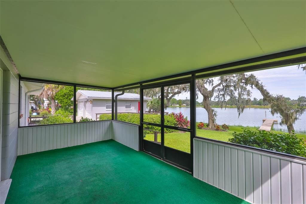 Interior, Sun Room, Water