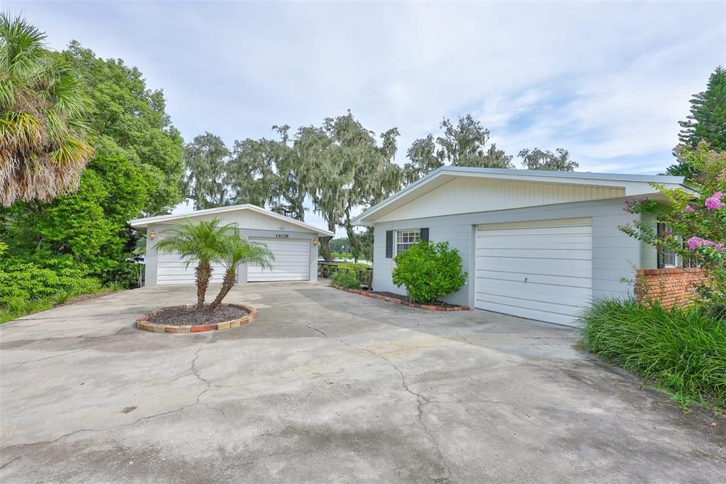 Detached Garage, Exterior