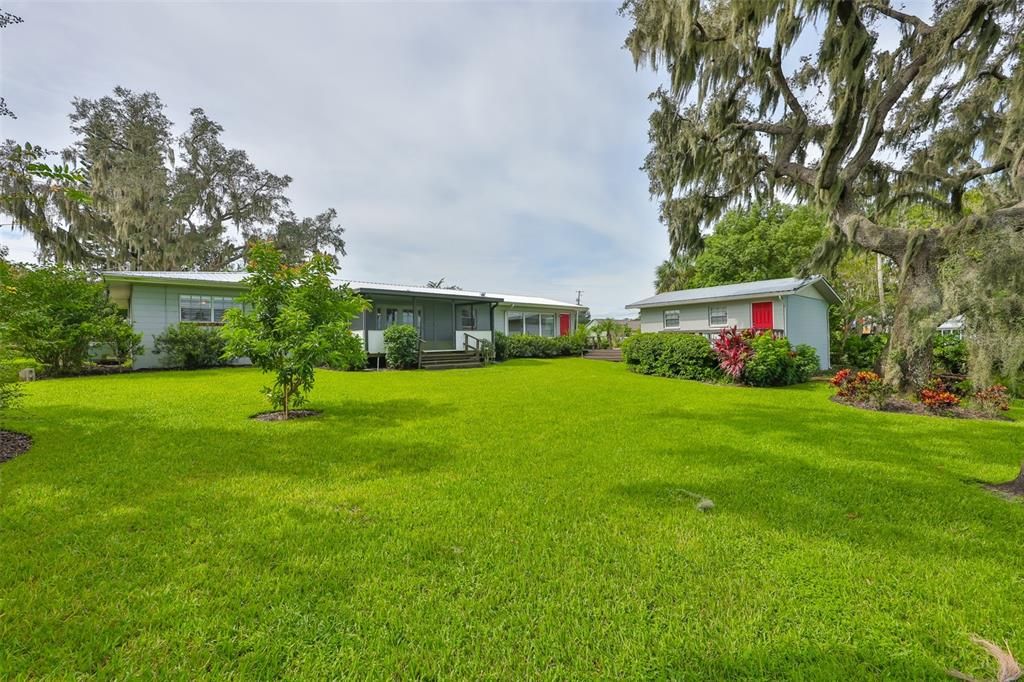 Backyard, Exterior