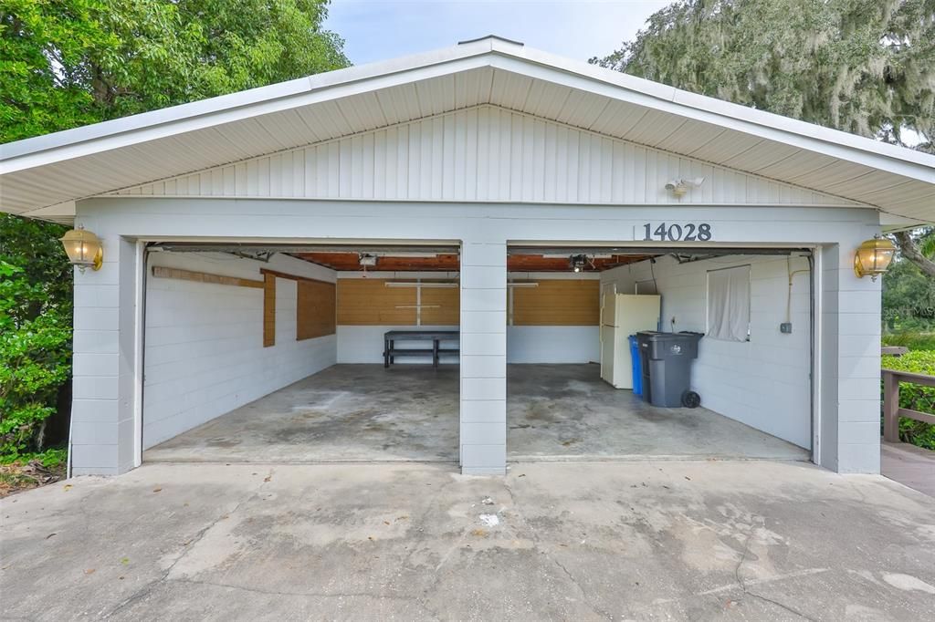 Detached Garage, Exterior