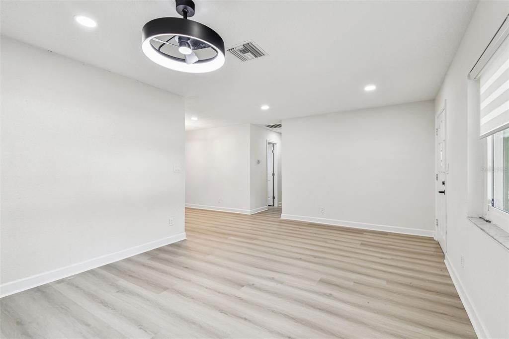 Empty room, Interior, Recessed Lighting, Wood Texture Flooring