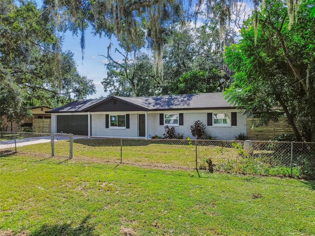 Backyard, Exterior, Facade, Ranch